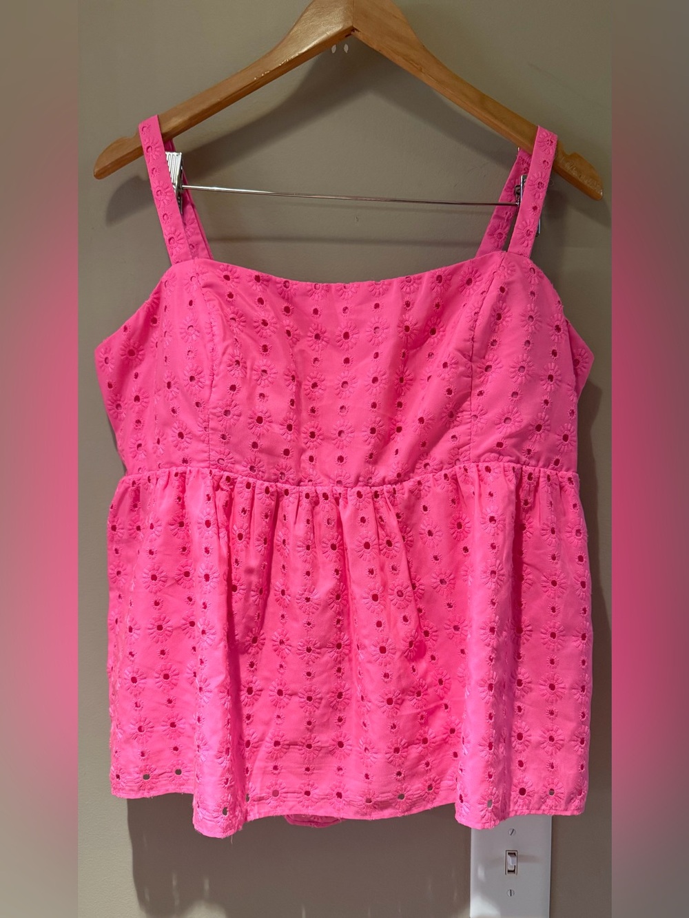Women’s Pink Eyelet Peplum Tank Top